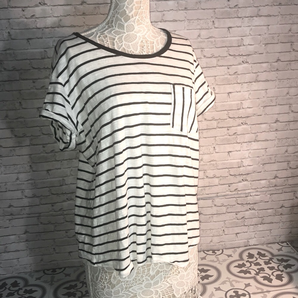 a.n.a. Crew neck cotton short sleeve pocket tee Black White Striped Size…